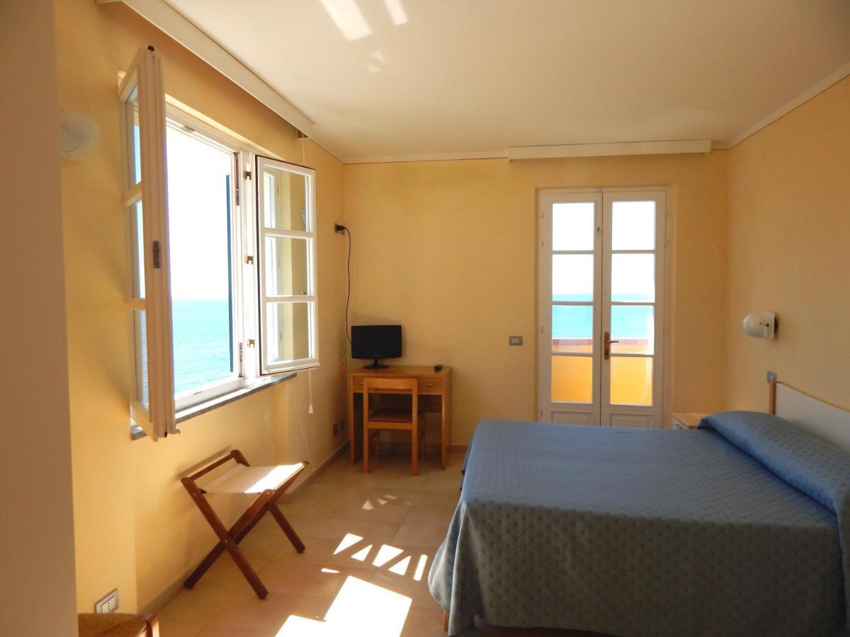 Appartamenti - Villa Mare Pomonte Eksteriør billede