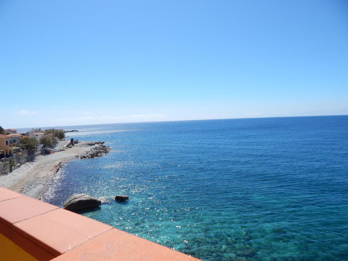 Appartamenti - Villa Mare Pomonte Eksteriør billede