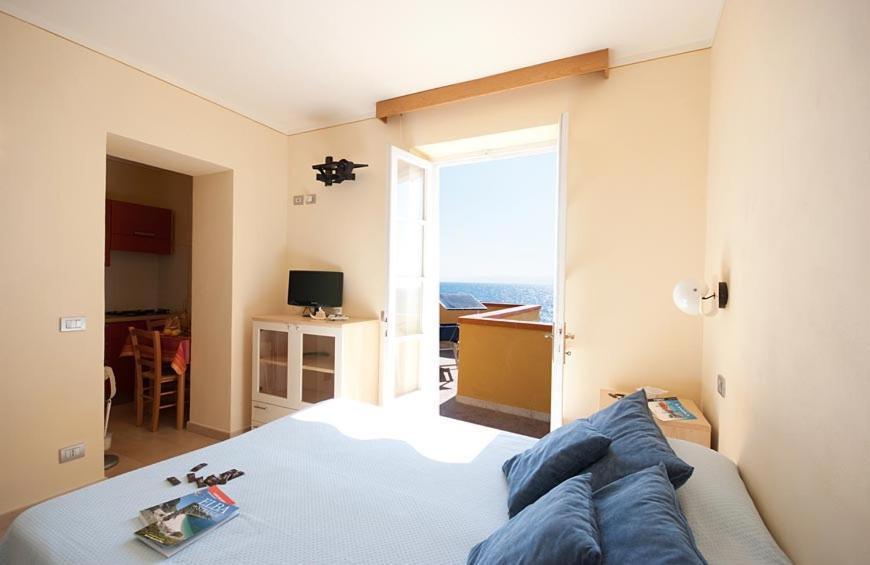 Appartamenti - Villa Mare Pomonte Eksteriør billede
