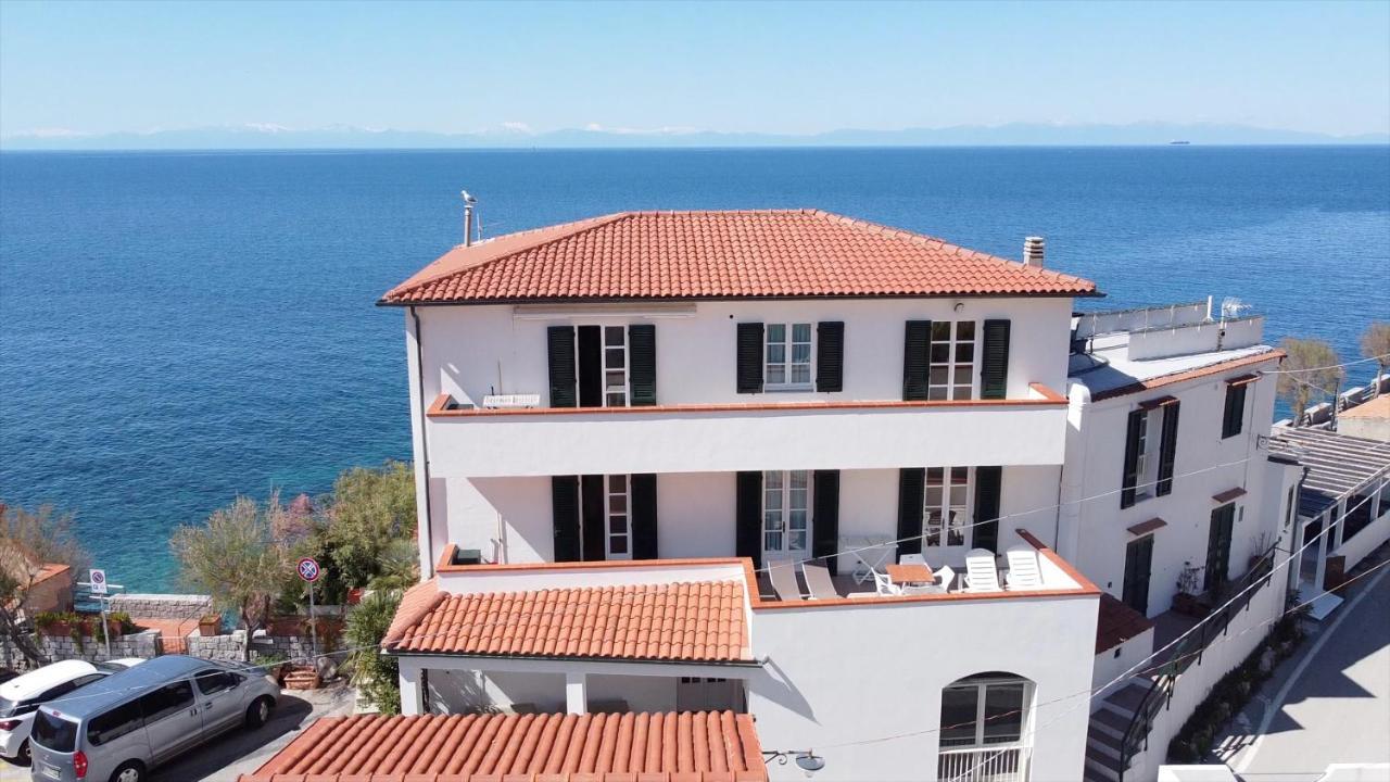 Appartamenti - Villa Mare Pomonte Eksteriør billede