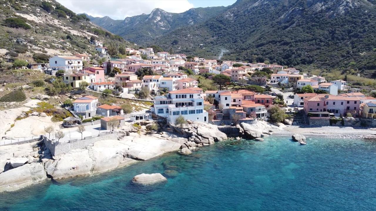 Appartamenti - Villa Mare Pomonte Eksteriør billede