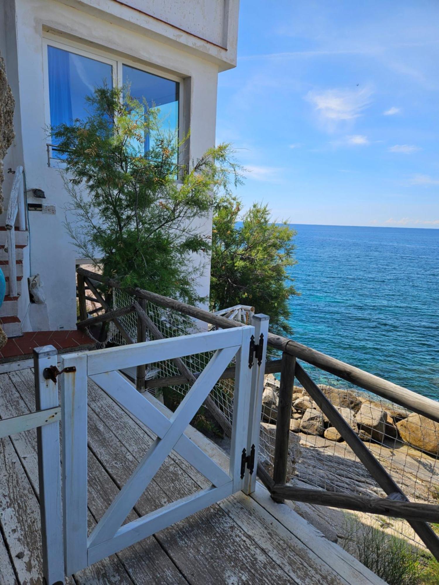 Appartamenti - Villa Mare Pomonte Eksteriør billede